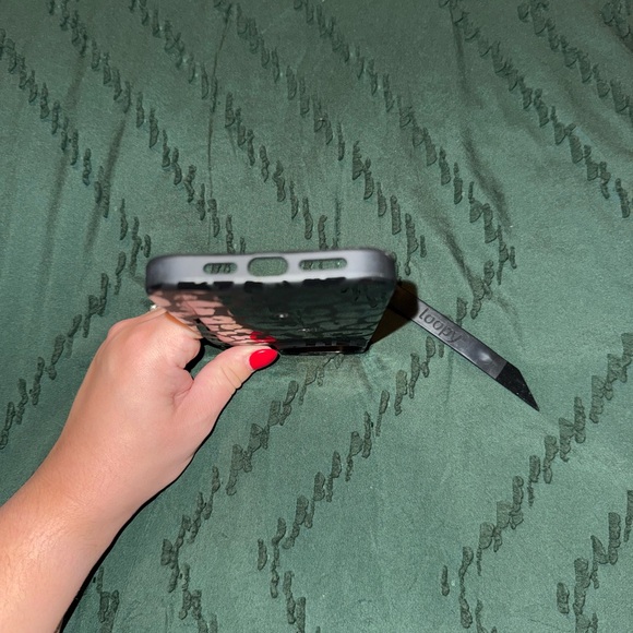 iPhone 14 Pro Max midnight leopard loopy case - Picture 4 of 6